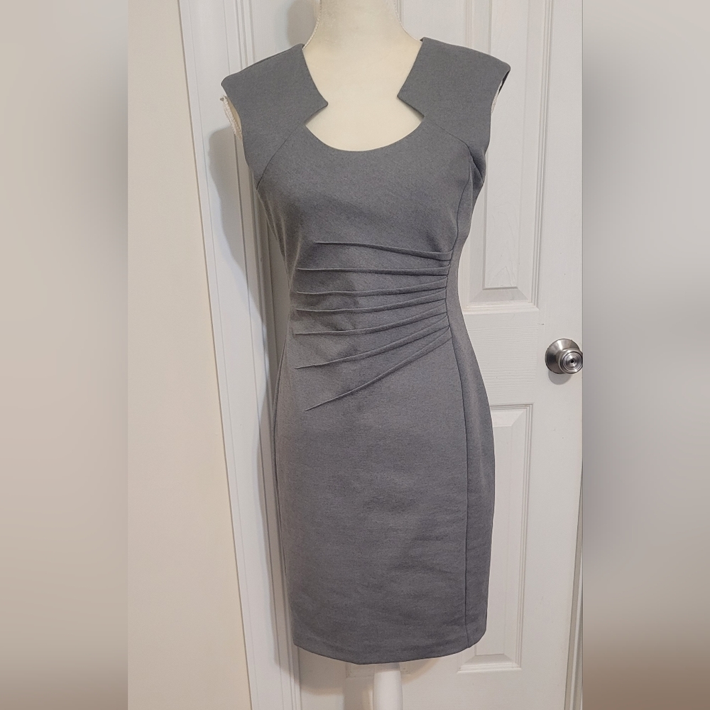 Stunning Kalvin Klein fitted dress
